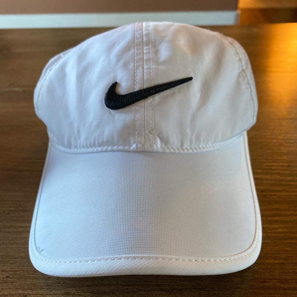 Nike Woman’s Golf Hat